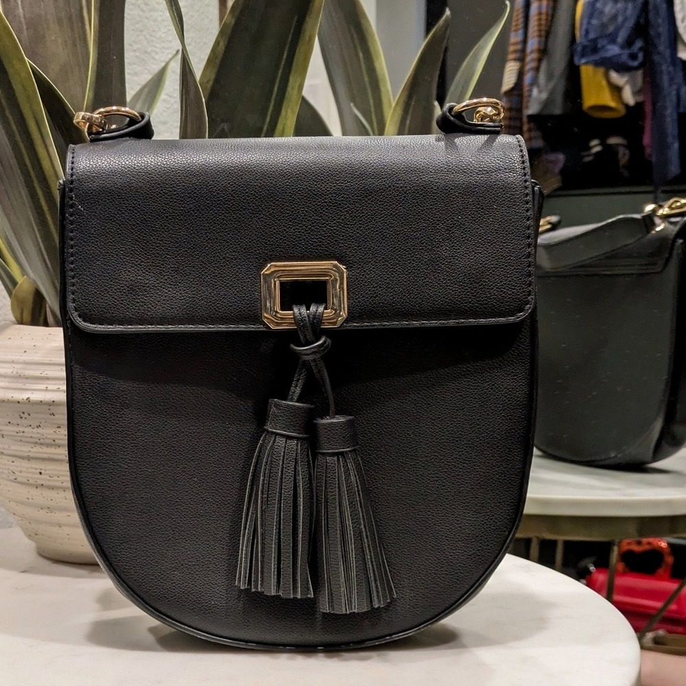 Orsay Tassel Saddle Crossbody Bag Black Faux Leather Gold Hardware Esquestrian‎